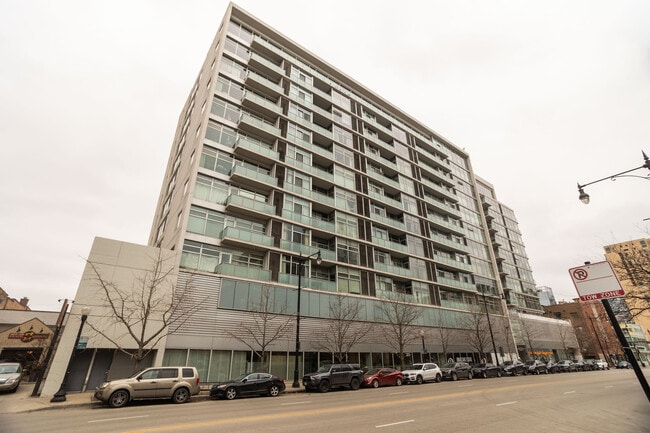 property at 1620 S Michigan Ave