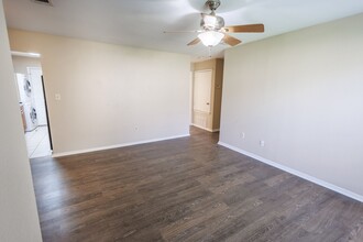229 Craddock Ave-Unit -229 Craddock B in San Marcos, TX - Building Photo - Building Photo