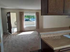 805 N L St in Lompoc, CA - Building Photo - Building Photo