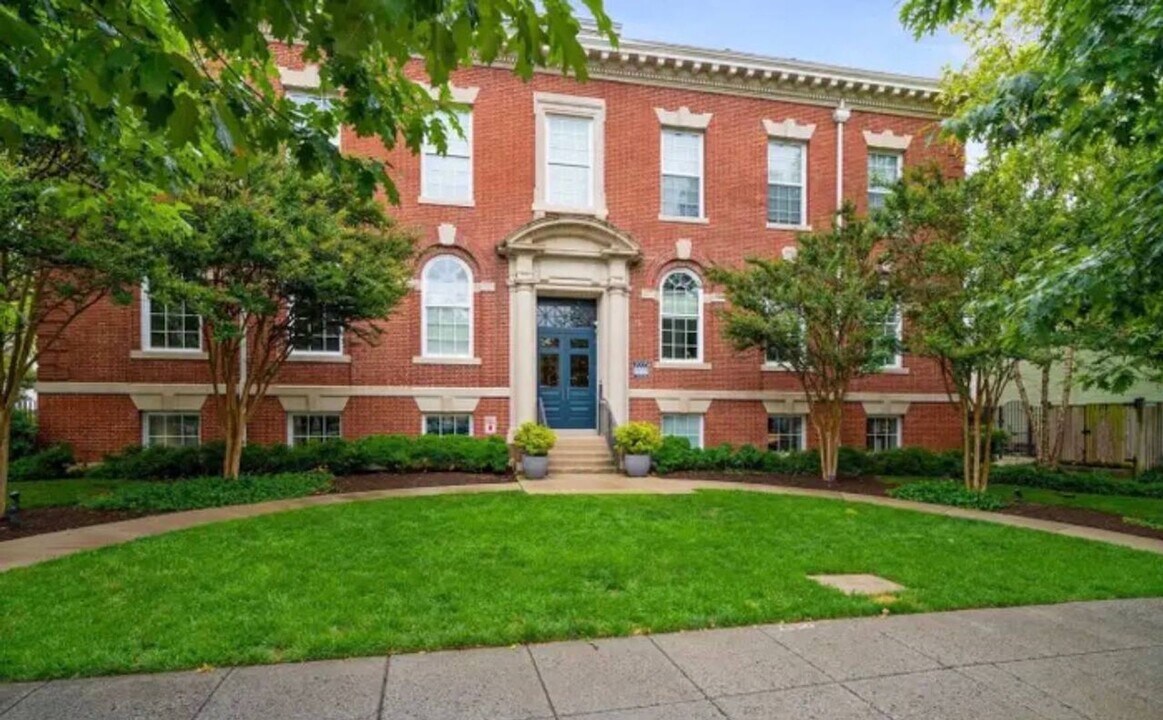 2035 2nd St NW in Washington, DC - Building Photo