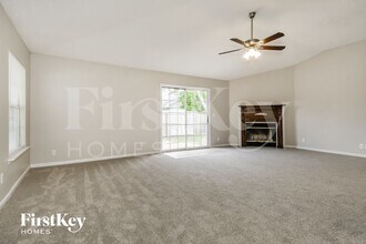 12621 Ashmore Green Dr, Unit 1402 in Jacksonville, FL - Building Photo - Building Photo