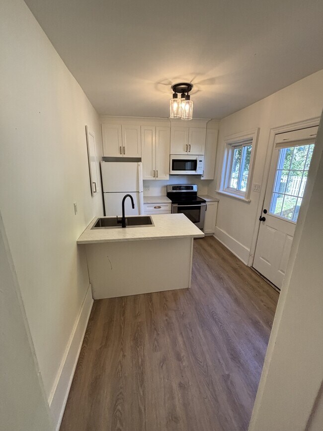 61 William St S in Kawartha Lakes, ON - Building Photo - Building Photo
