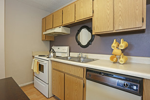 The Resort on 35th Ave Apartments