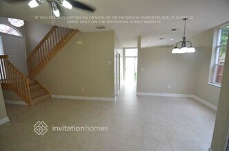 3705 Valais Dr in Hollywood, FL - Building Photo - Building Photo