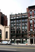 240 W 23rd St in New York, NY - Building Photo - Building Photo