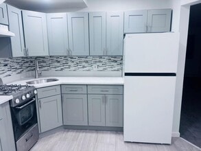 35-26 33rd St in Queens, NY - Building Photo - Building Photo