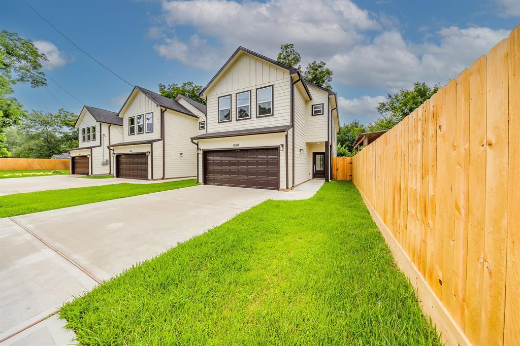 10512 Exeter St in Houston, TX - Building Photo