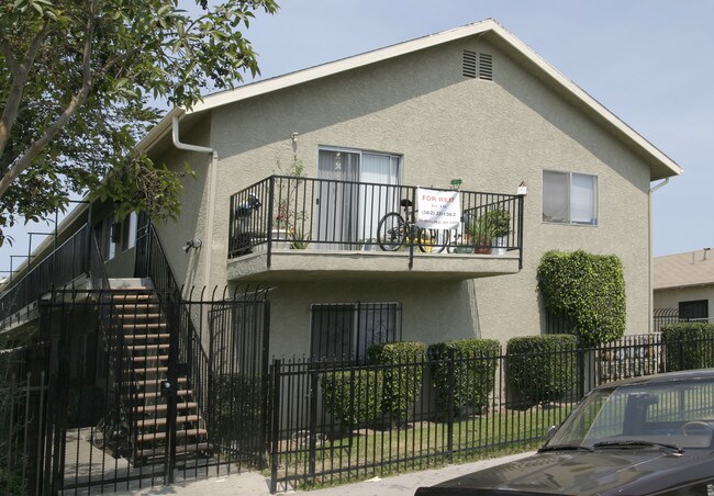 857 Cerritos Ave in Long Beach, CA - Building Photo - Building Photo