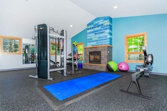 North Wood Apartments in Ithaca, NY - Foto de edificio - Building Photo