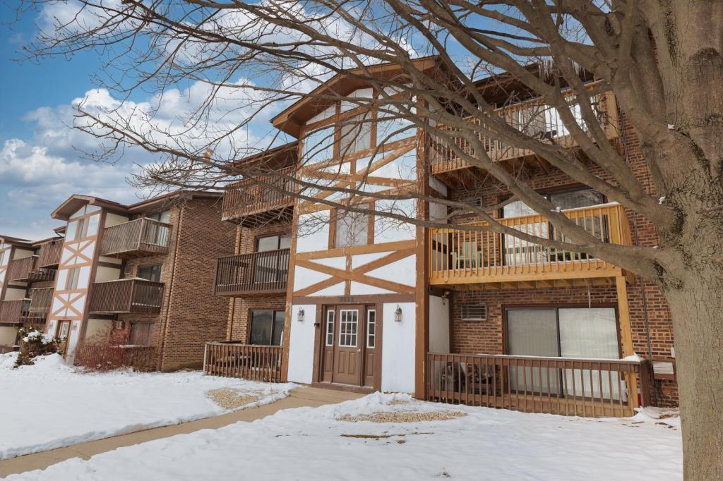 3652 W 119th St in Alsip, IL - Building Photo