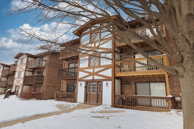 property at 3652 W 119th St