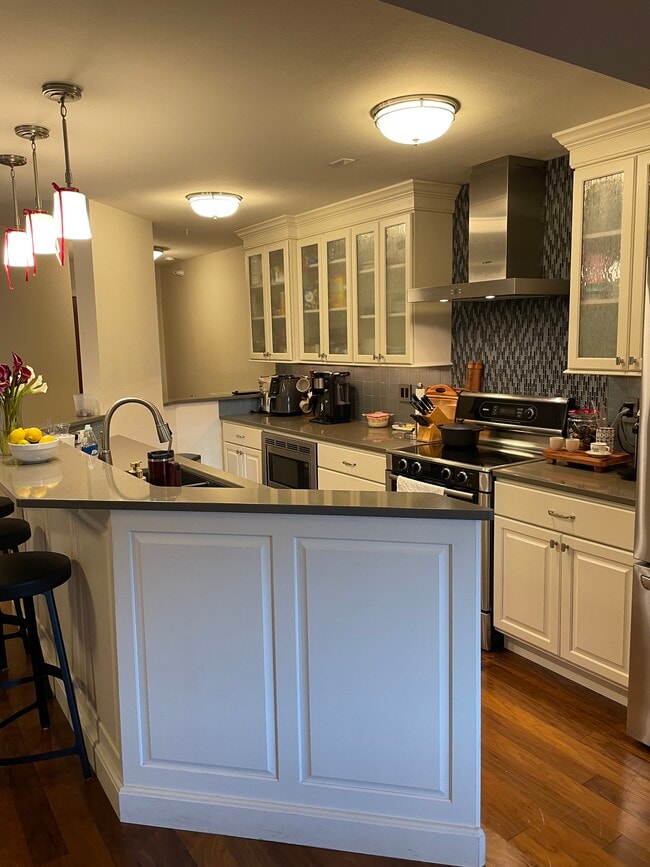 property at 332 S Linn St