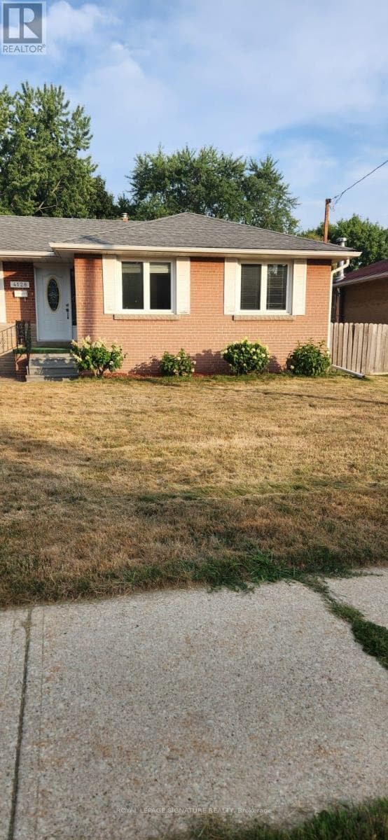property at 4128 New St