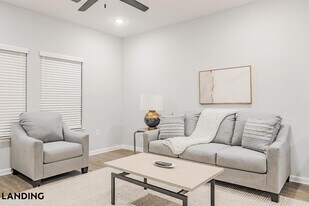 1650 Harris Hill Rd, Unit 07-7307 in San Marcos, TX - Building Photo