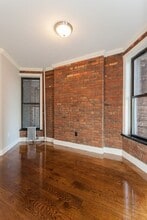 5 W 103rd St, Unit 4W in New York, NY - Building Photo - Building Photo