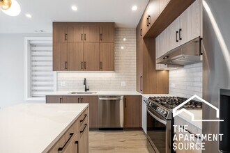 2355 W Flournoy St in Chicago, IL - Building Photo - Building Photo