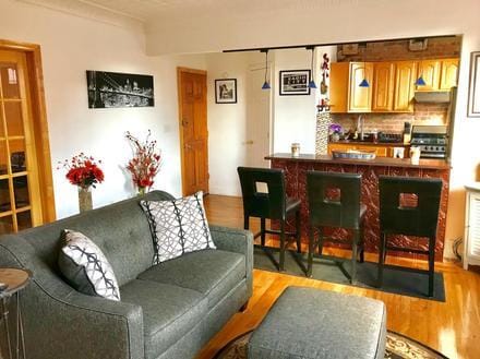 4910 Vernon Blvd, Unit 3F in Long Island City, NY - Foto de edificio