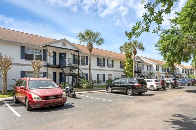 property at 3651 N Goldenrod Rd
