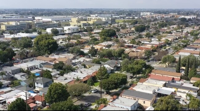 8927 Virginia Ave in South Gate, CA - Building Photo - Building Photo