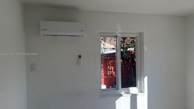 317 W 36th St in Hialeah, FL - Building Photo - Building Photo
