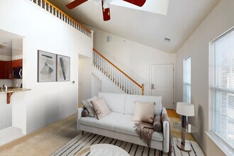 998 Stewart Ave-Unit -FL3-ID1241A in Garden City, NY - Building Photo - Building Photo