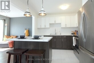 124 Parkinson Crescent in Orangeville, ON - Building Photo - Building Photo