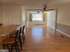 1217 Hilltop Dr in Annapolis, MD - Building Photo - Building Photo