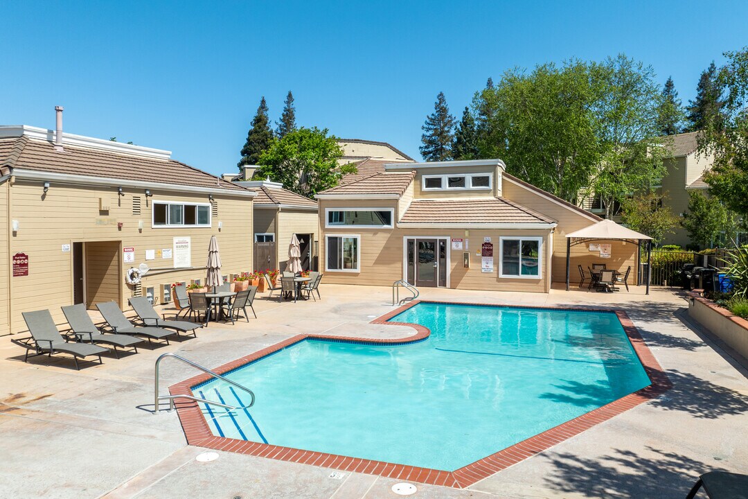 Arcadian in Concord, CA - Foto de edificio