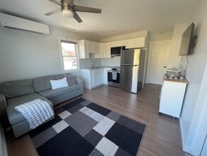 807 E State St, Unit 1 in Traverse City, MI - Building Photo - Building Photo