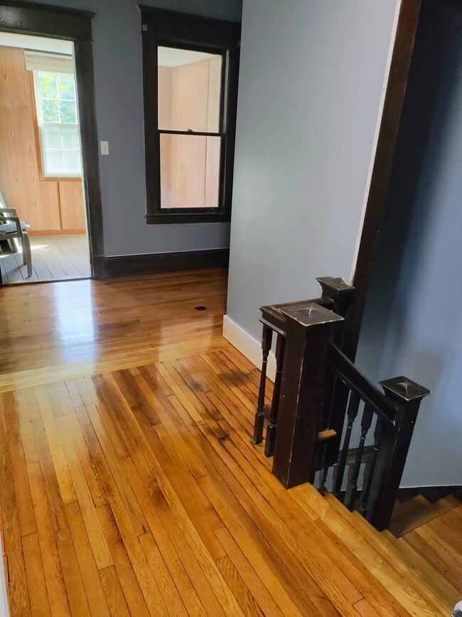 36 Saint James Ave