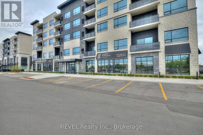 300G Fourth Ave in St Catharines, ON - Building Photo - Building Photo