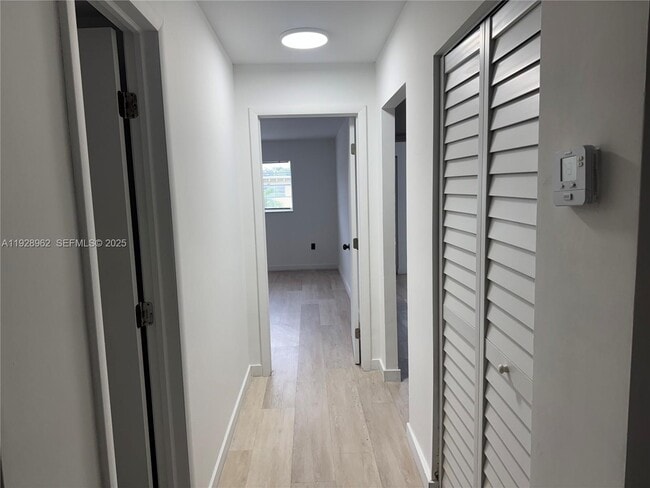 12215 W Dixie Hwy in North Miami, FL - Building Photo - Building Photo