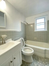 34 E 7th St, Unit 3 in Clifton, NJ - Building Photo - Building Photo