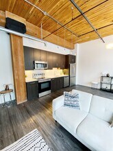 139 Market Av in Winnipeg, MB - Building Photo - Building Photo