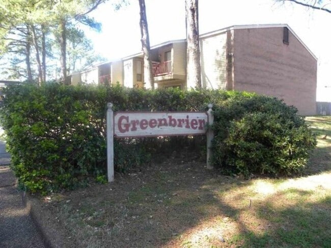 property at 635 Patterson St