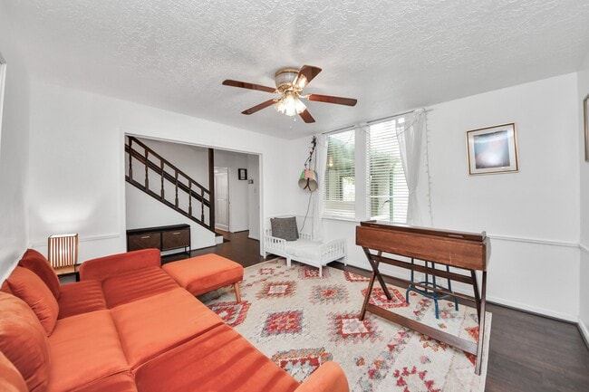 property at 1502 Southern Pines Ct