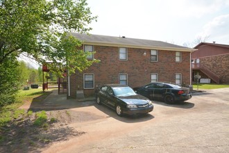 4414 Bonnell Dr NW in Huntsville, AL - Building Photo - Building Photo