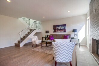 4473 Via Pasear in San Diego, CA - Building Photo - Building Photo