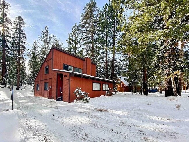 383 Canyon Blvd in Mammoth Lakes, CA - Building Photo - Building Photo