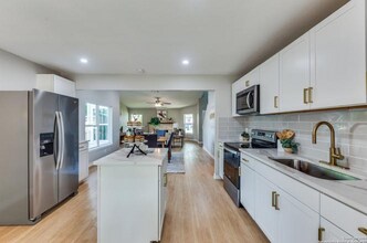 9574 Autumn Shade in San Antonio, TX - Building Photo - Building Photo