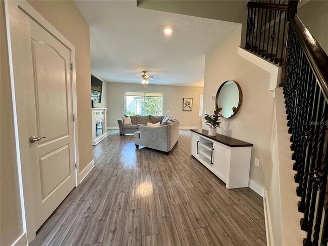 7955 Boyden Way in Kissimmee, FL - Foto de edificio - Building Photo