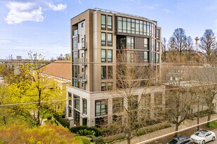 Eleven West in Vancouver, BC - Building Photo