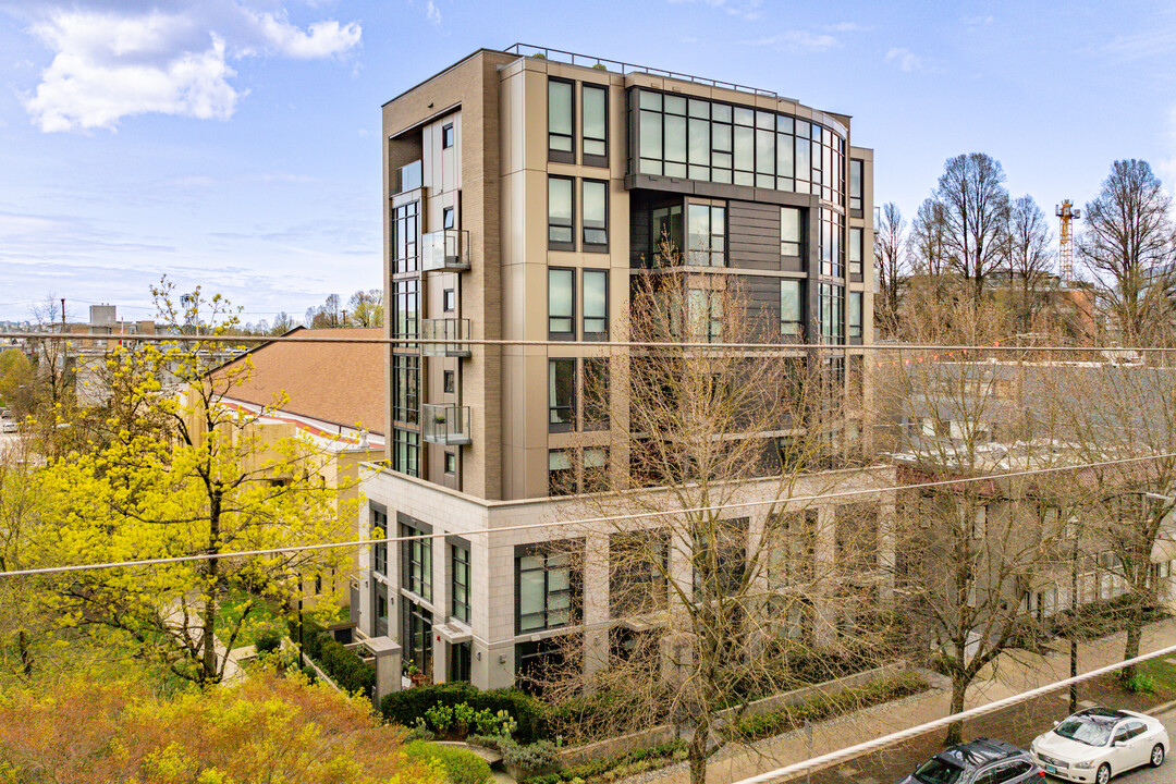 Eleven West in Vancouver, BC - Building Photo