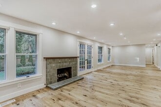 15624 NE 159th St in Woodinville, WA - Building Photo - Building Photo