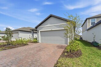 205 Links Ter Blvd in Daytona Beach, FL - Building Photo - Building Photo