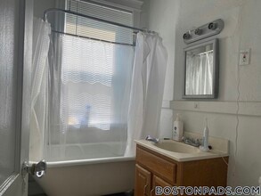 211 Park Dr in Boston, MA - Building Photo - Building Photo