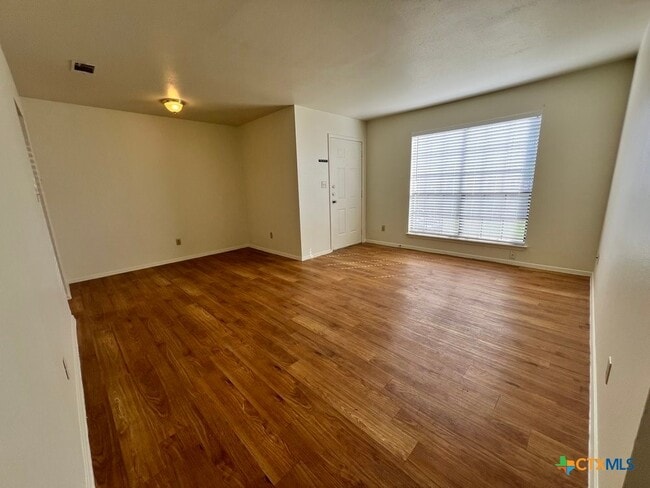 305 Craddock Ave in San Marcos, TX - Building Photo - Building Photo