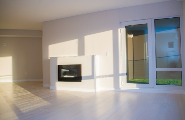 110 Broad St, Unit 1002 in Boston, MA - Building Photo - Building Photo