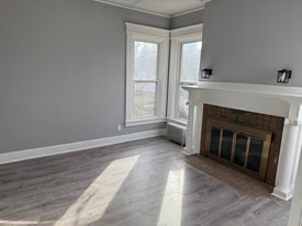 78 Everett St in Southbridge, MA - Building Photo