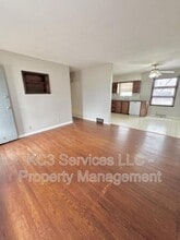 202 NW 22nd St in Blue Springs, MO - Building Photo - Building Photo